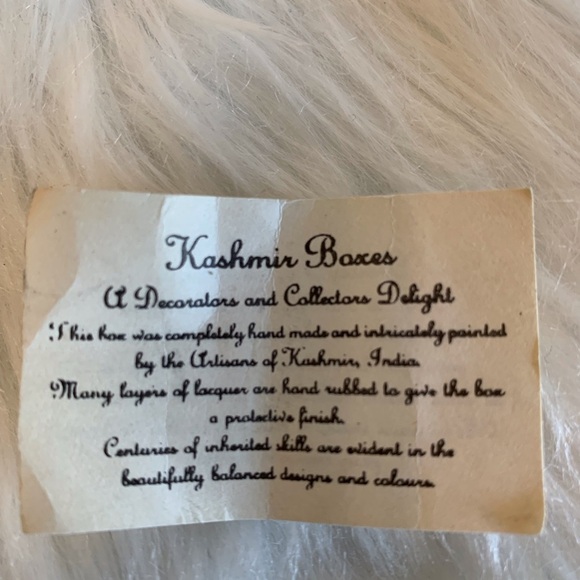 Handcrafted Floral Kashmir Box - Picture 6 of 8